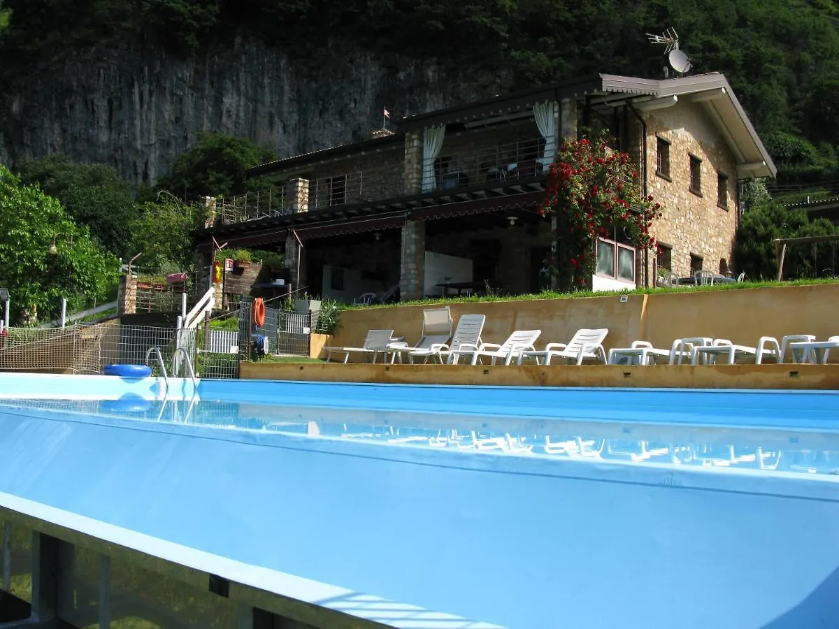 Apartment Chalet Della Rota Marone Italy